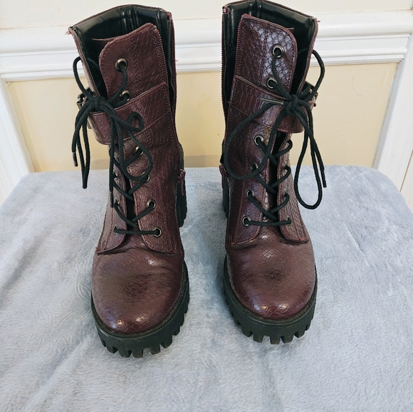 Madden Girl Coco Women's Burgundy  Boots - Picture 1 of 7